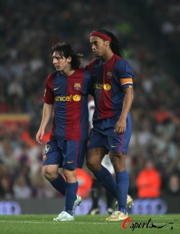 在目前的形 在目前的形