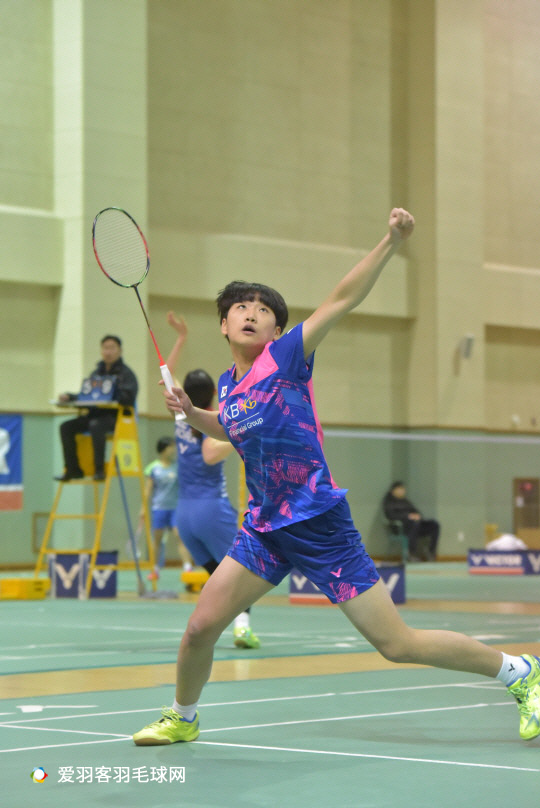 还多次迫使 还多次迫使