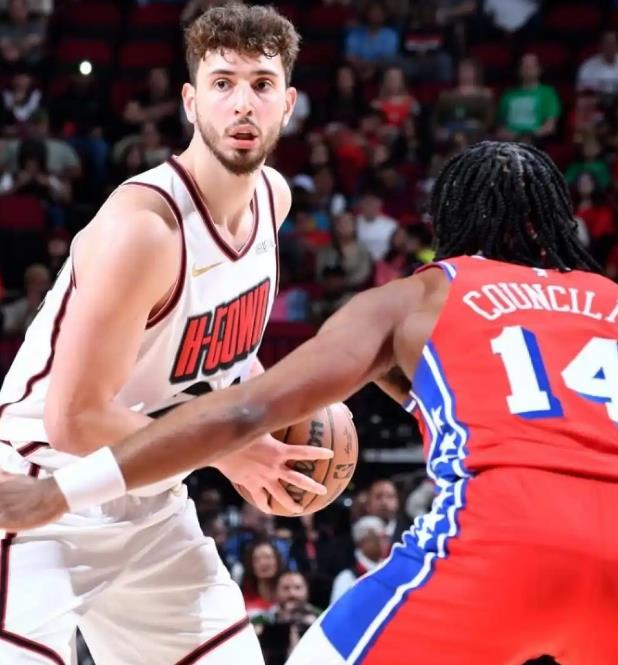 双重夹击下 双重夹击下